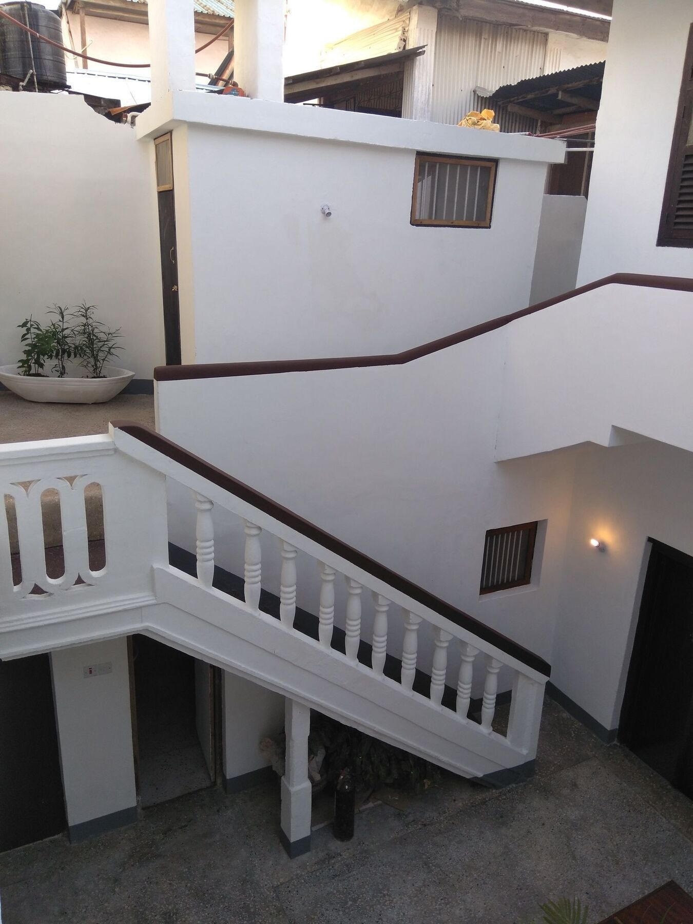 Zlife Stone Town